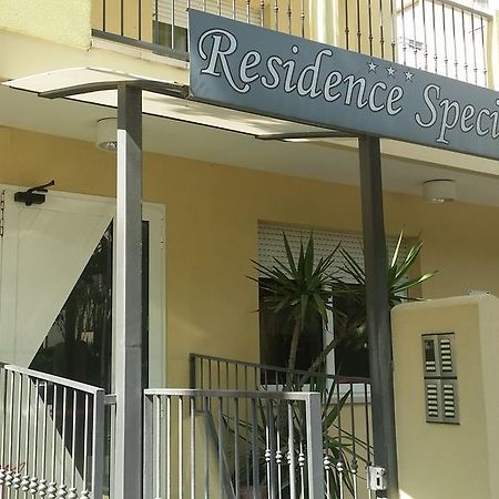 Residence Special Ρίμινι Εξωτερικό φωτογραφία