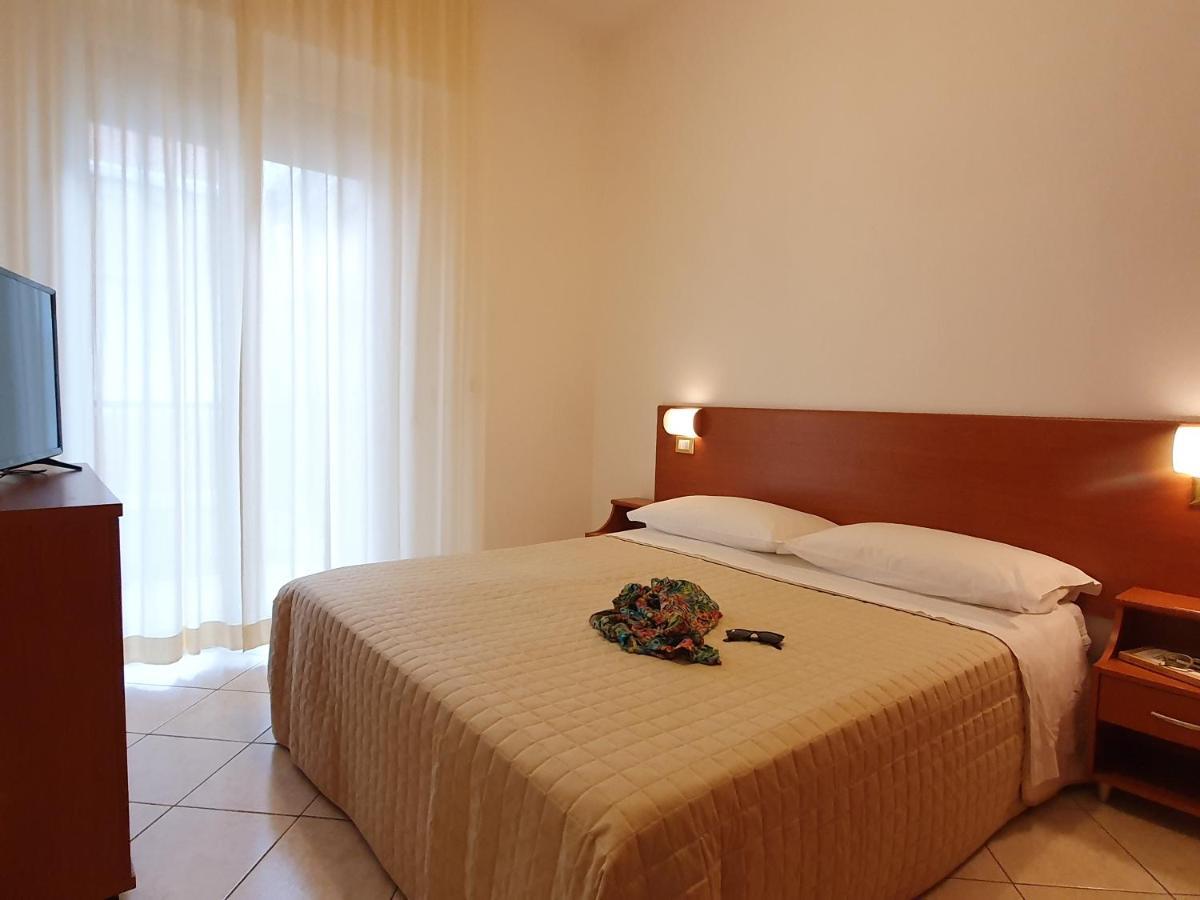 Residence Special Ρίμινι Εξωτερικό φωτογραφία